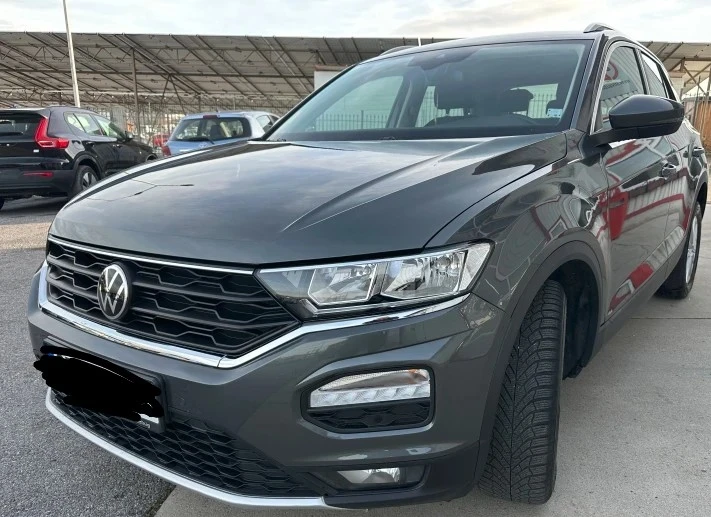 VW T-Roc 1.5 TSI пълна сервизна история!, снимка 3 - Автомобили и джипове - 53447088