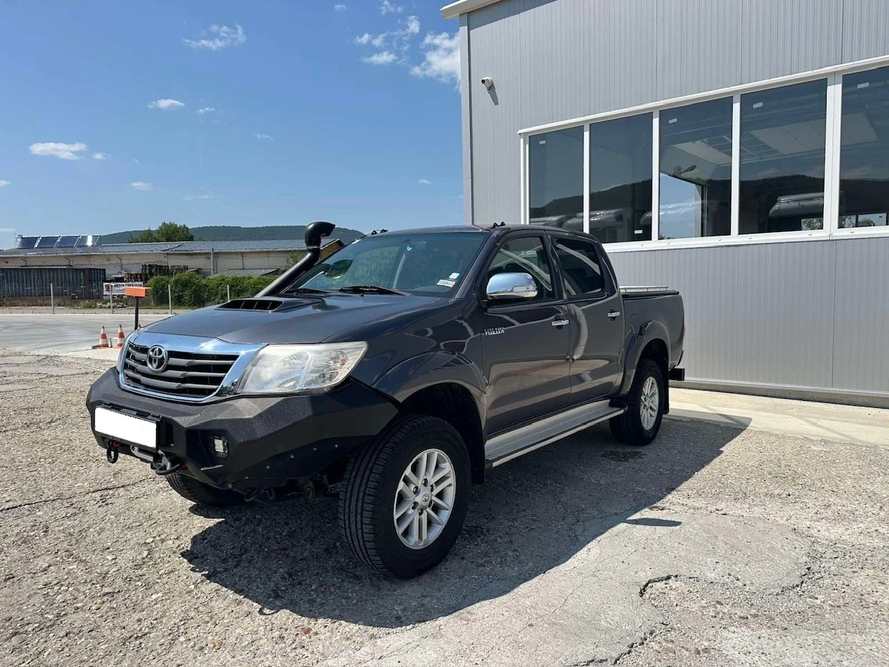 Toyota Hilux 3.0 D4-D AUTO - изображение 3