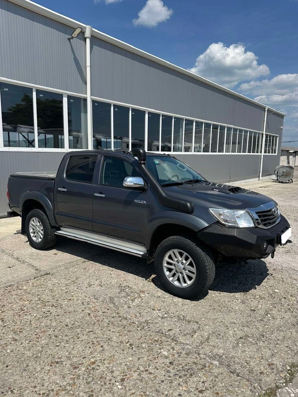 Toyota Hilux 3.0 D4-D AUTO - изображение 2
