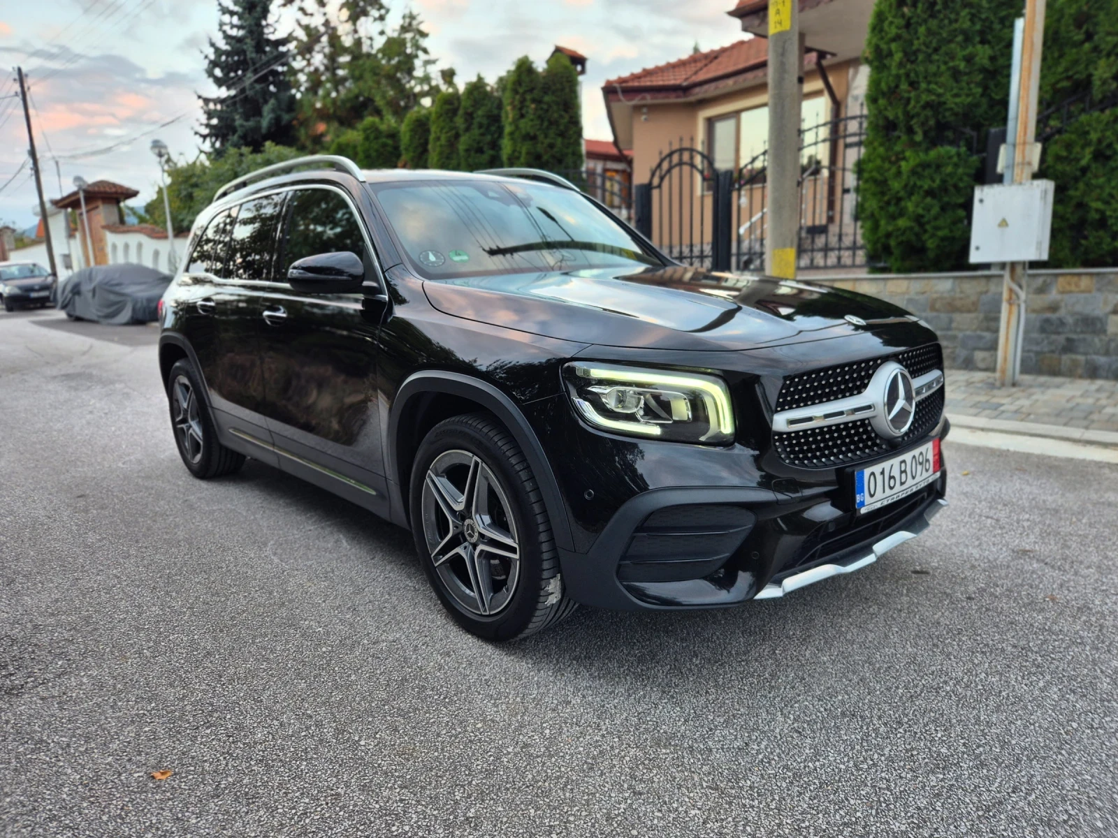 Mercedes-Benz GLB 220D/AMG - изображение 2