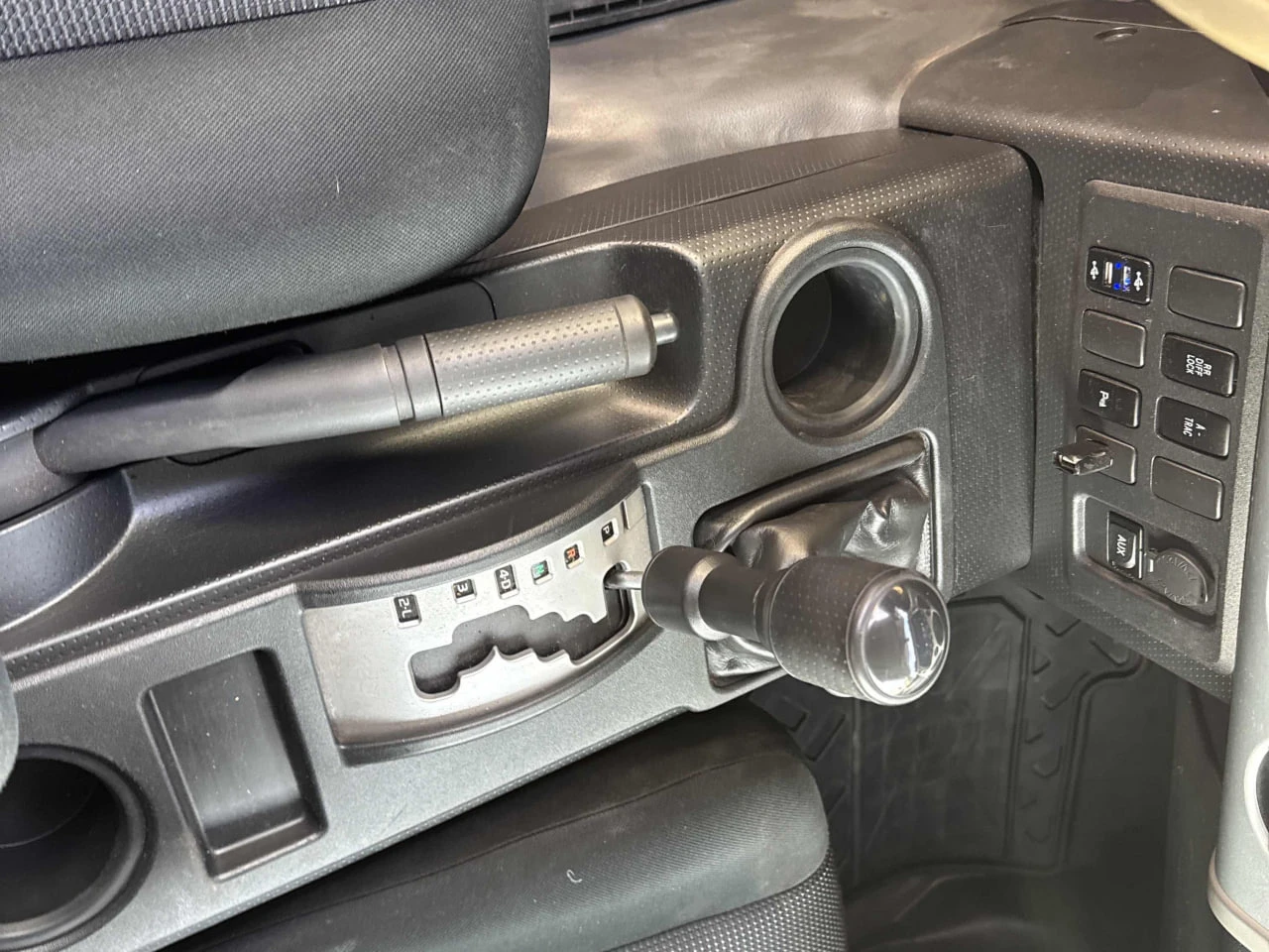 Toyota Fj cruiser CARFAX* ��������������� ��� ������������ ������ | Mobile.bg � ����������� 10