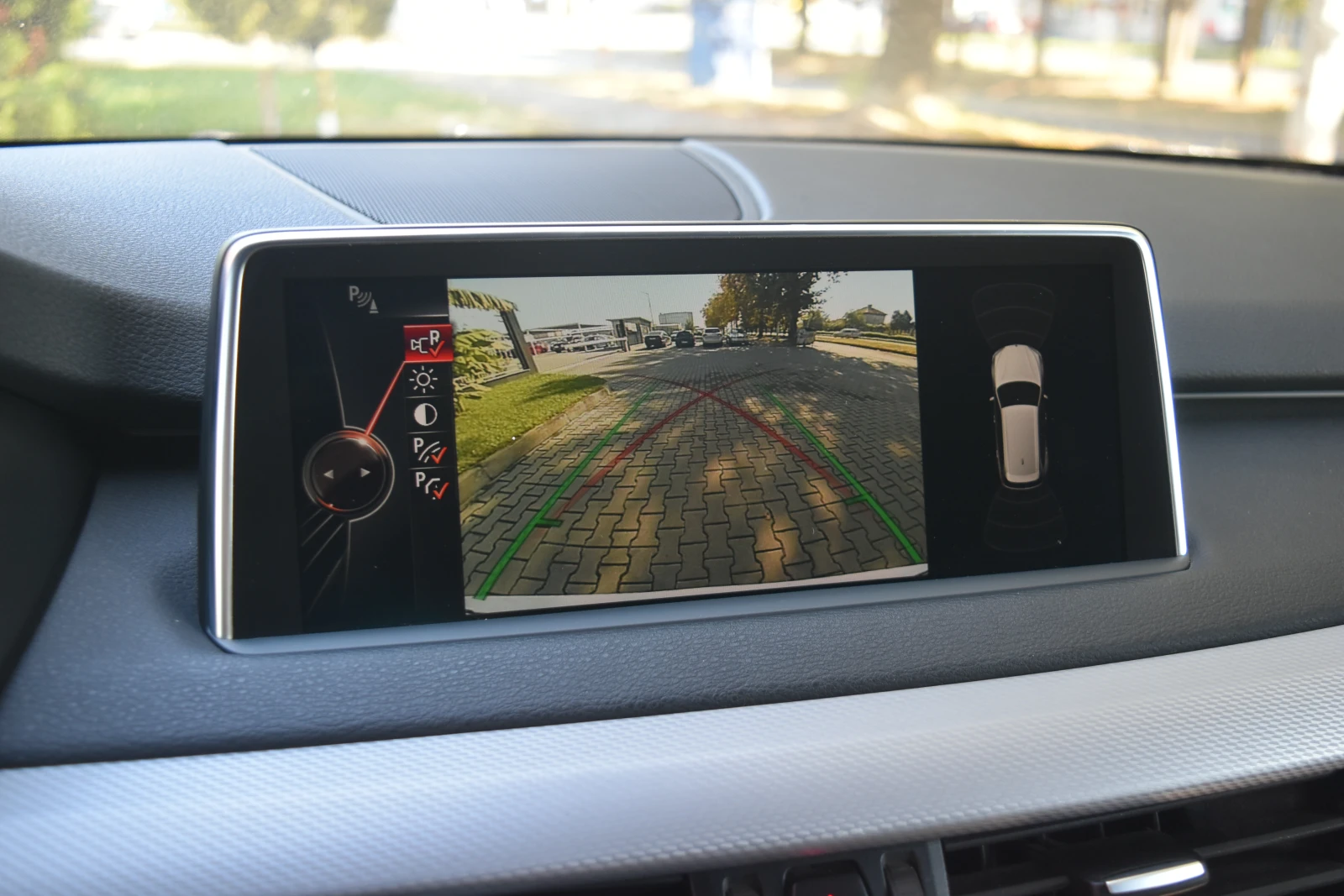 BMW X5 40d xDrive M* KeyGo* SoftClose* h/k* HUD* Individu, снимка 17 - Автомобили и джипове - 53975506