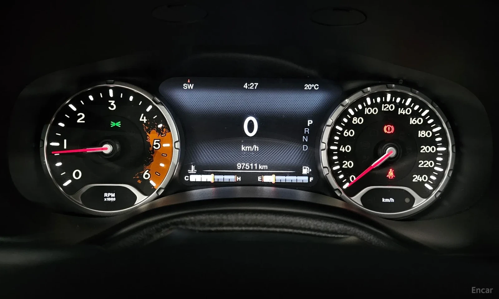 Jeep Renegade, снимка 8 - Автомобили и джипове - 54553863