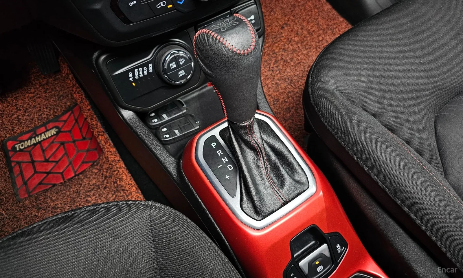 Jeep Renegade, снимка 9 - Автомобили и джипове - 54553863