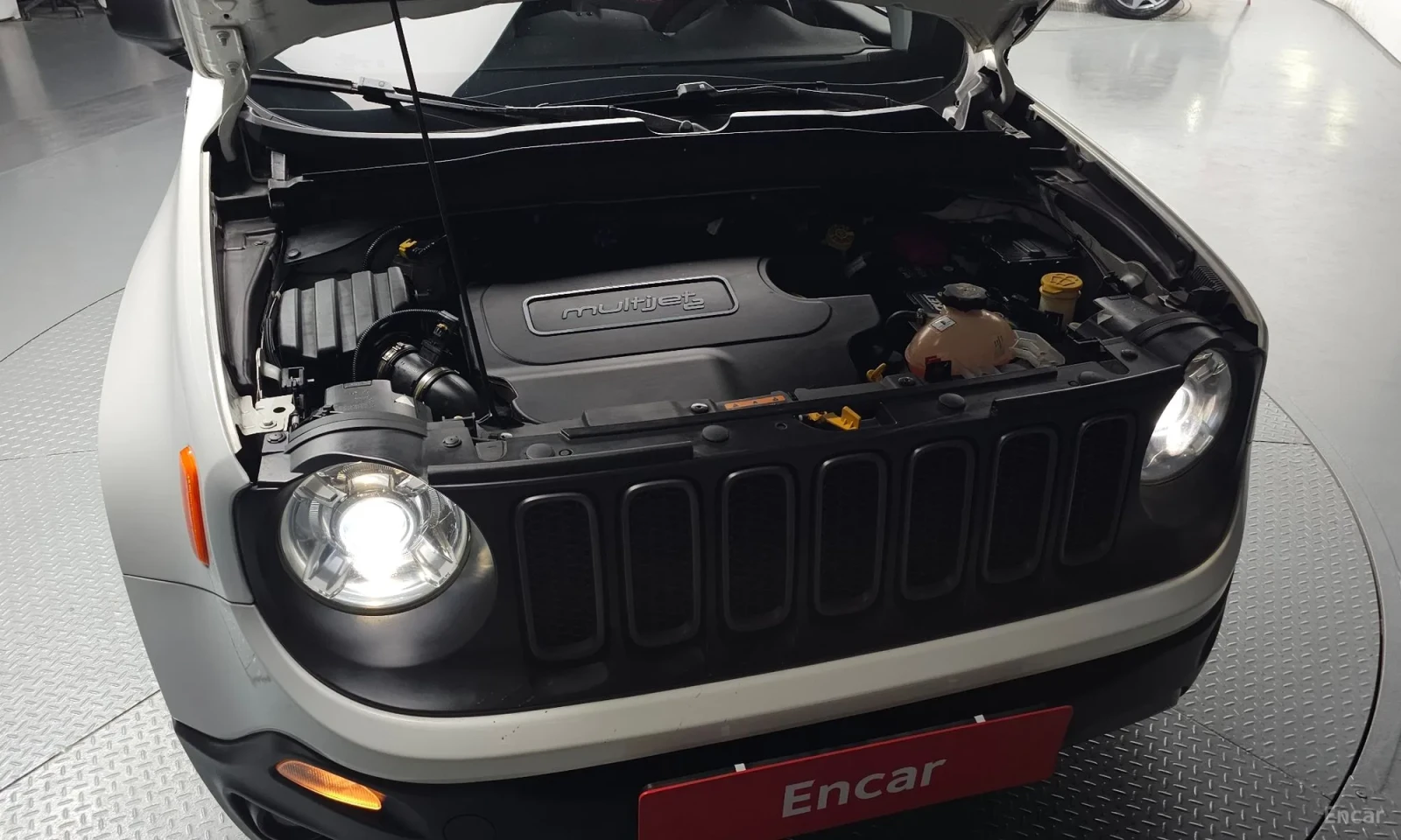 Jeep Renegade, снимка 6 - Автомобили и джипове - 54553863