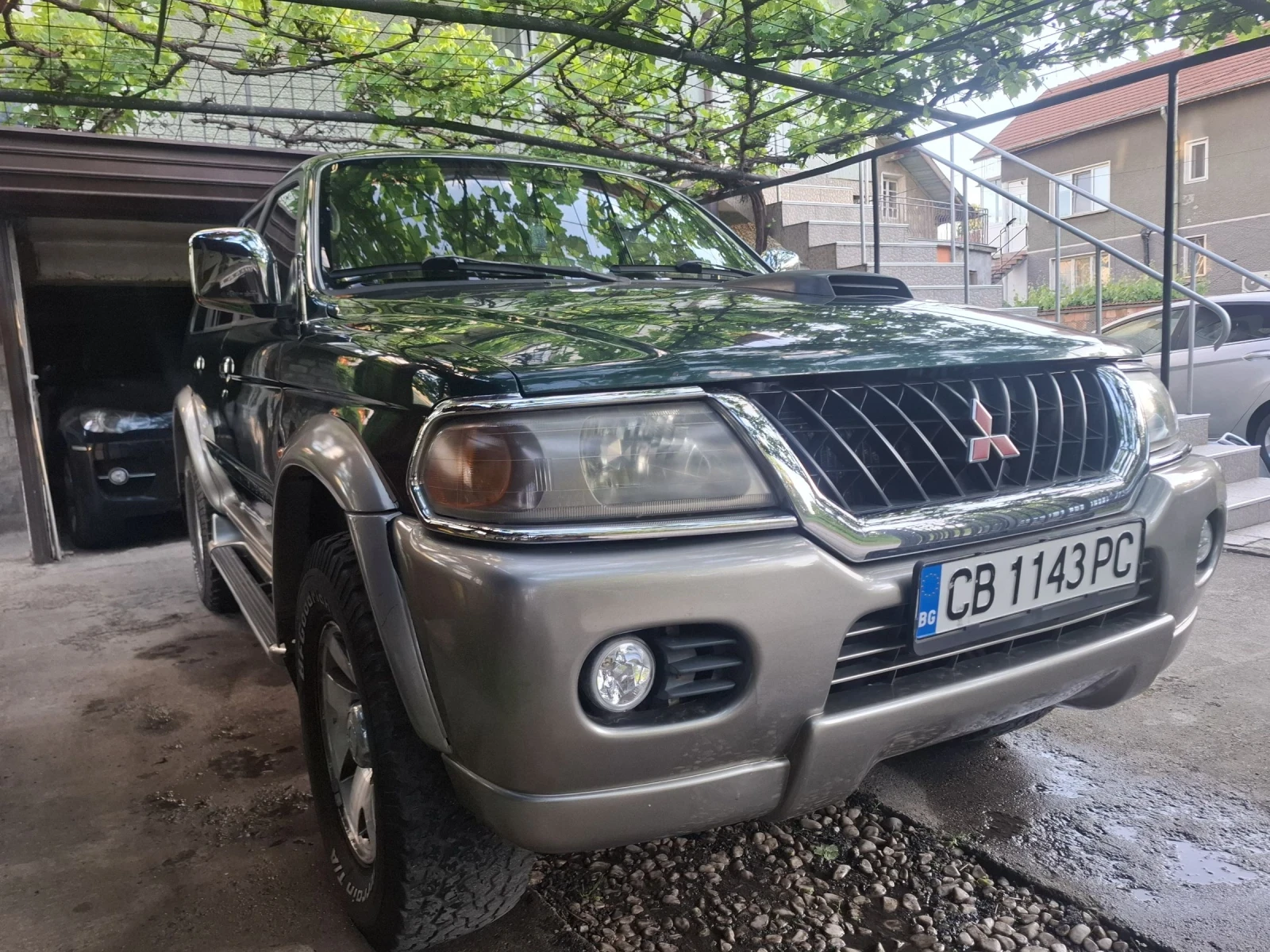 Mitsubishi Pajero sport 2.5 Dizel , снимка 3 - Автомобили и джипове - 54695469