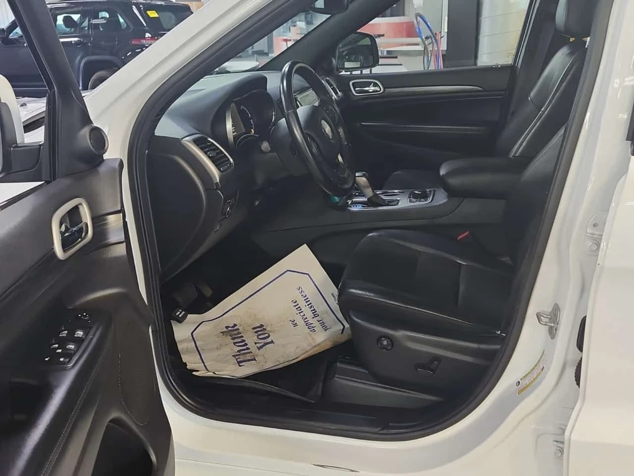 Jeep Grand cherokee ALTITUDE / КОЖА / ЛЕД / ПАНОРАМА , снимка 9 - Автомобили и джипове - 55471526