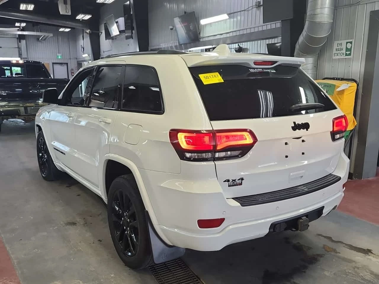 Jeep Grand cherokee ALTITUDE / КОЖА / ЛЕД / ПАНОРАМА , снимка 4 - Автомобили и джипове - 55471526