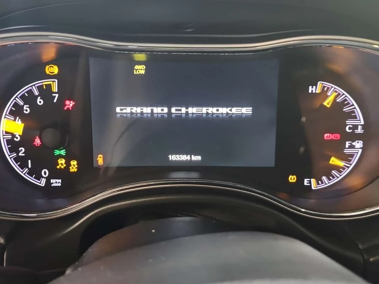 Jeep Grand cherokee ALTITUDE / КОЖА / ЛЕД / ПАНОРАМА , снимка 11 - Автомобили и джипове - 55471526