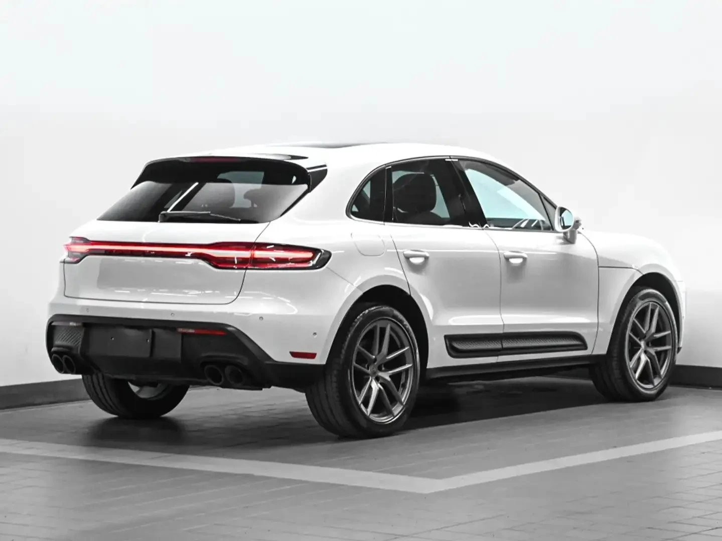 Porsche Macan PREMIUM PLUS PKG ЦЕНА ДО БЪЛГАРИЯ АВТОКРЕДИТ, снимка 4 - Автомобили и джипове - 55504134