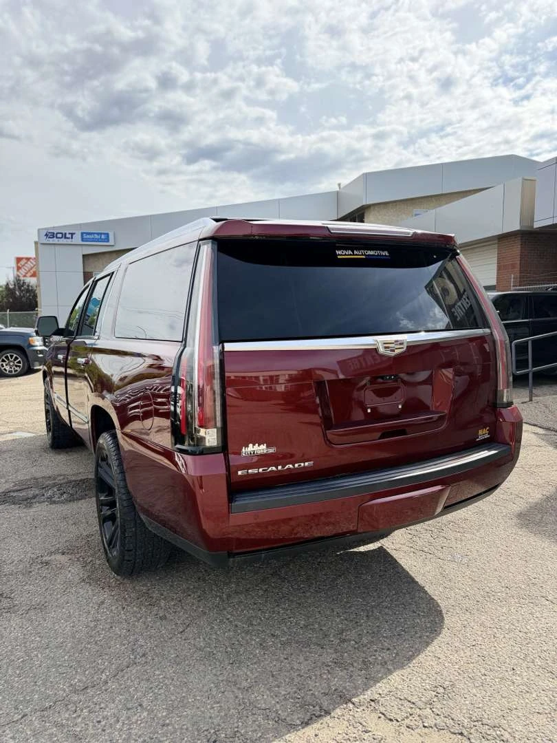 Cadillac Escalade, снимка 8 - Автомобили и джипове - 56020996