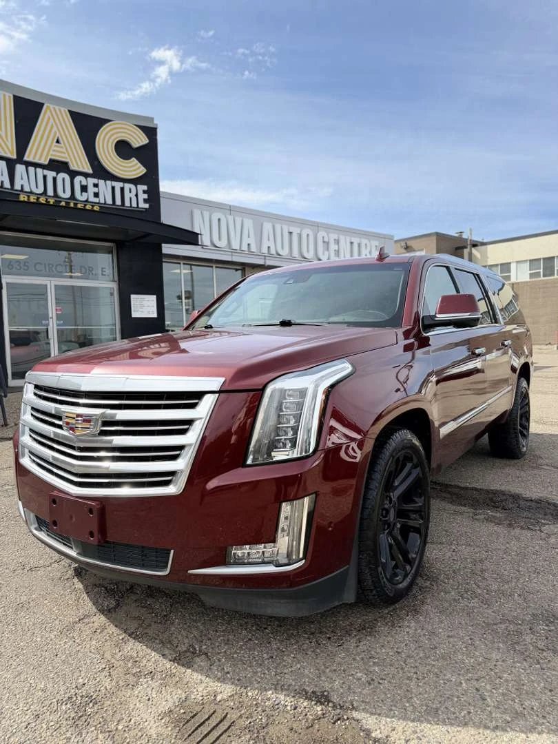 Cadillac Escalade, снимка 4 - Автомобили и джипове - 56020996