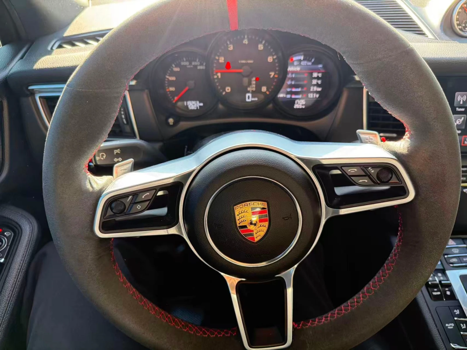 Porsche Macan * AWD * CARFAX * ОПЦИЯ ЗА ФИНАНСИРАНЕ * , снимка 8 - Автомобили и джипове - 56066454
