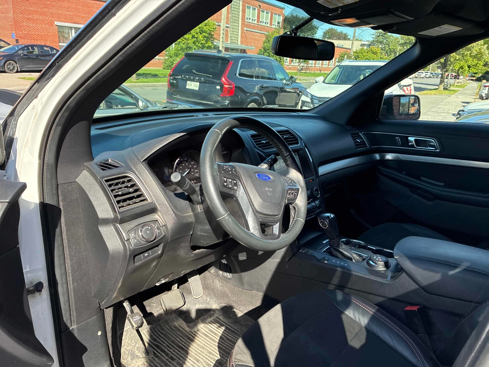 Ford Explorer * XLT * АВТОКРЕДИТ * ОТ ПРЕДСТАВИТЕЛСТВО , снимка 7 - Автомобили и джипове - 56099538