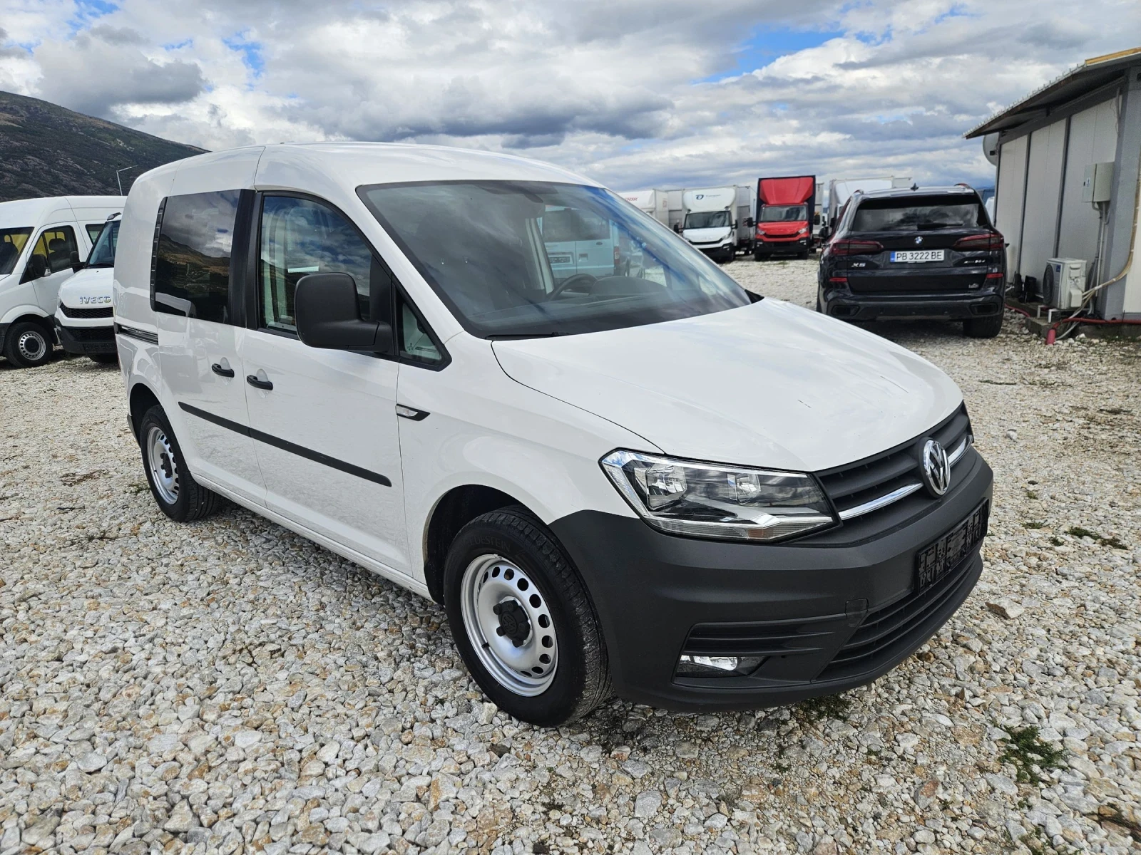 VW Caddy 2.0 TDI, Нави, Клима - изображение 7