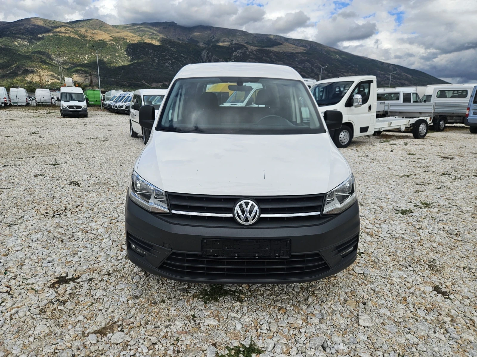 VW Caddy 2.0 TDI, Нави, Клима - изображение 8