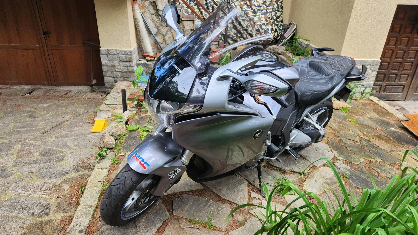 Honda Vfr 1200f - изображение 4