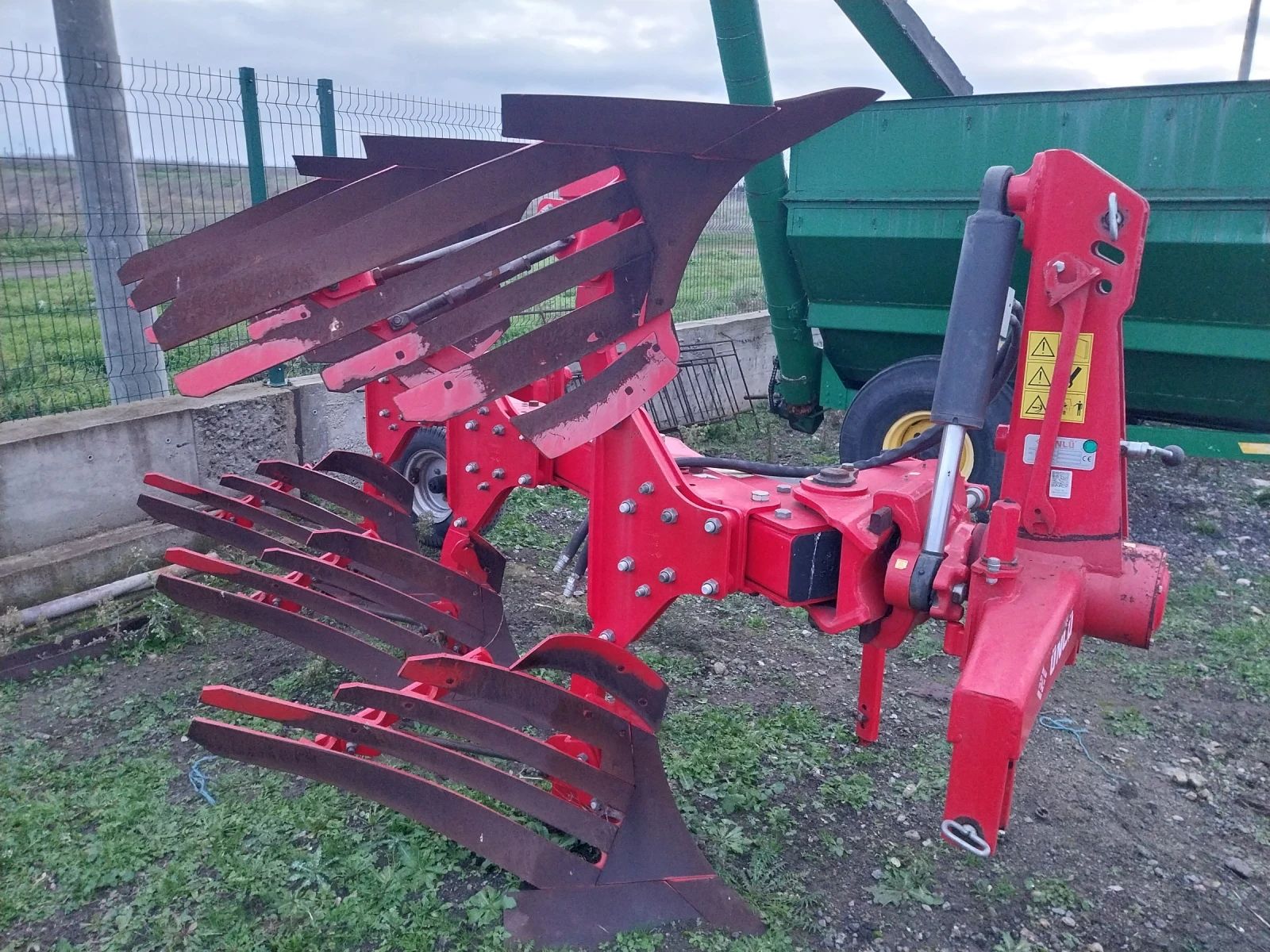 Плуг UNLU 16 инча - изображение 2