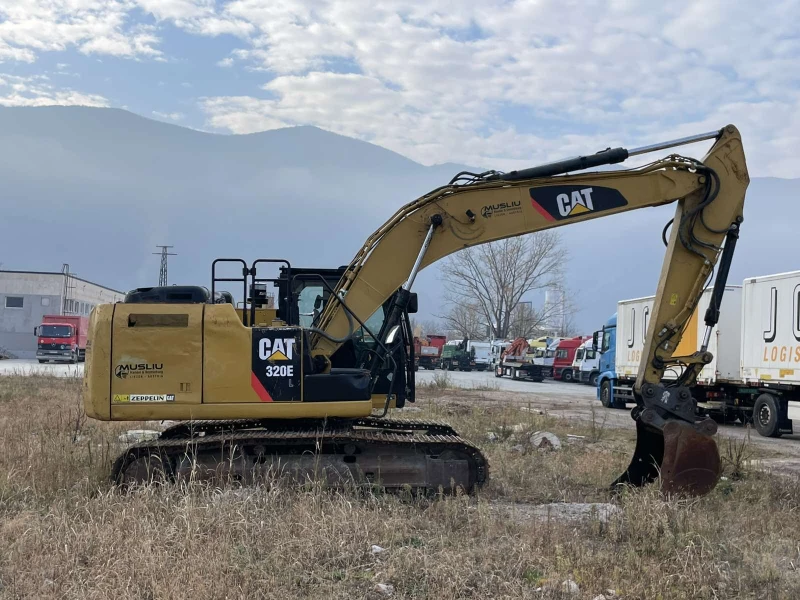 Багер Cat 320EL - Перфектен, снимка 5 - Индустриална техника - 48142624