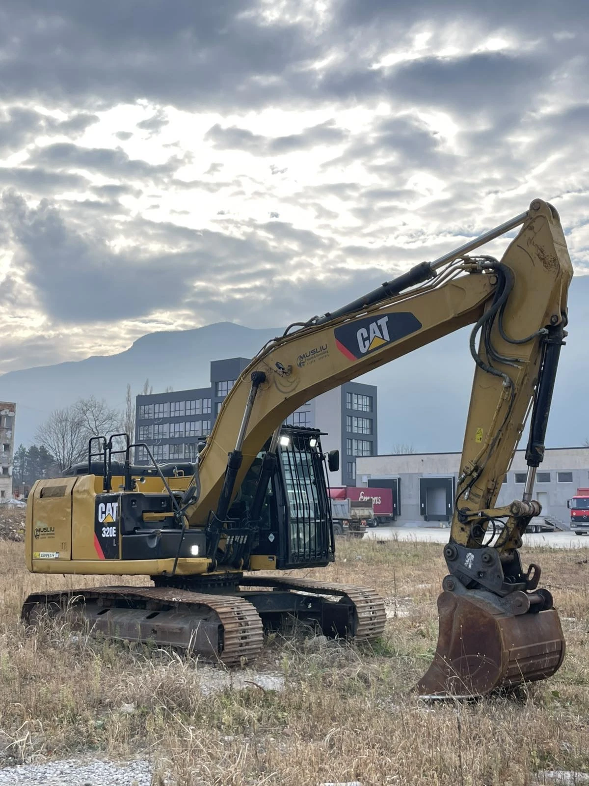 Багер Cat 320EL - Перфектен - изображение 6