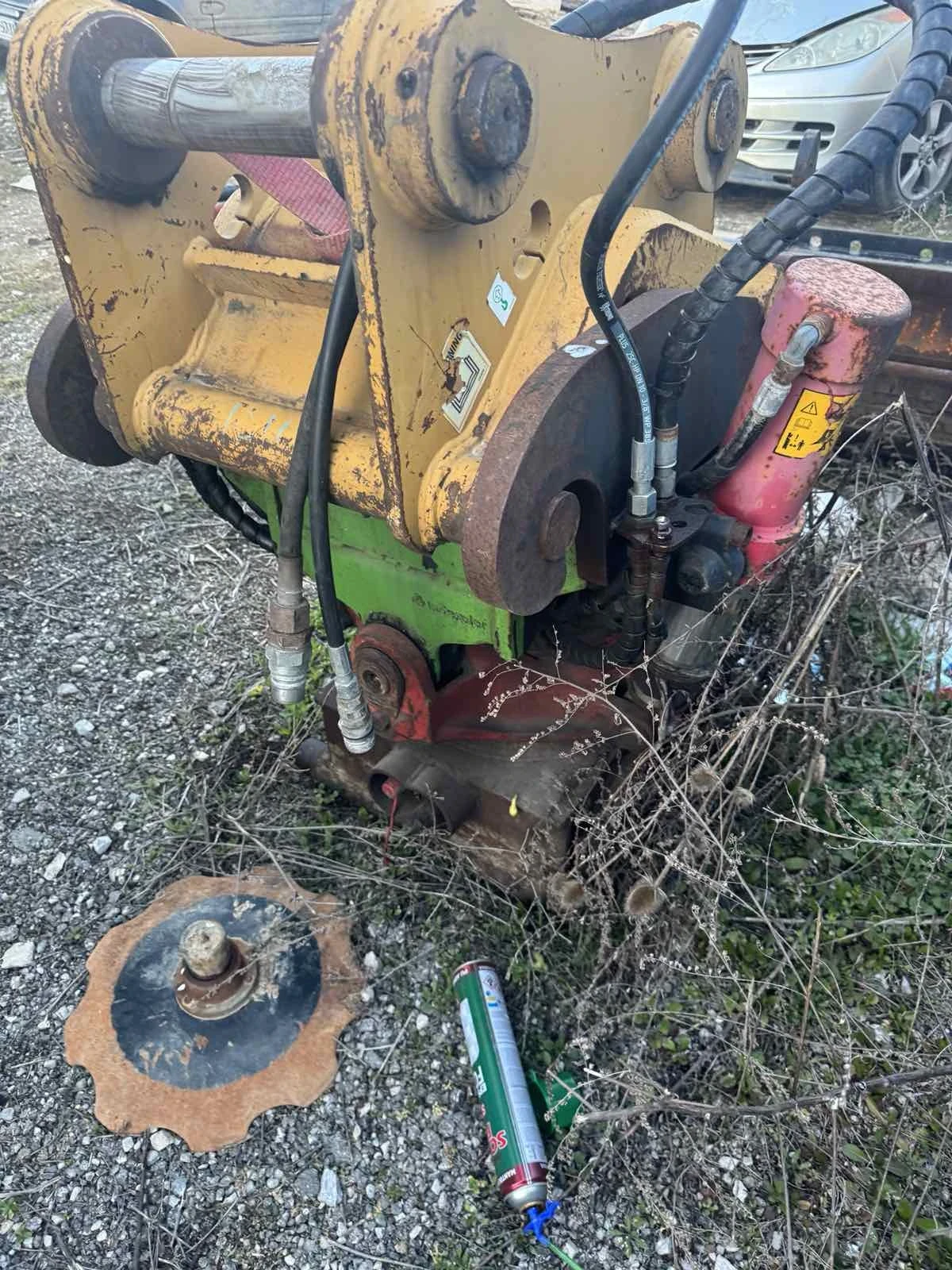 Багер Takeuchi TB1140, снимка 8 - Индустриална техника - 53989010