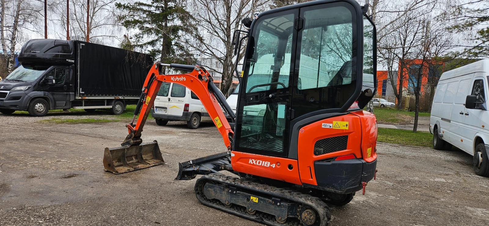 Багер Kubota KX18-4