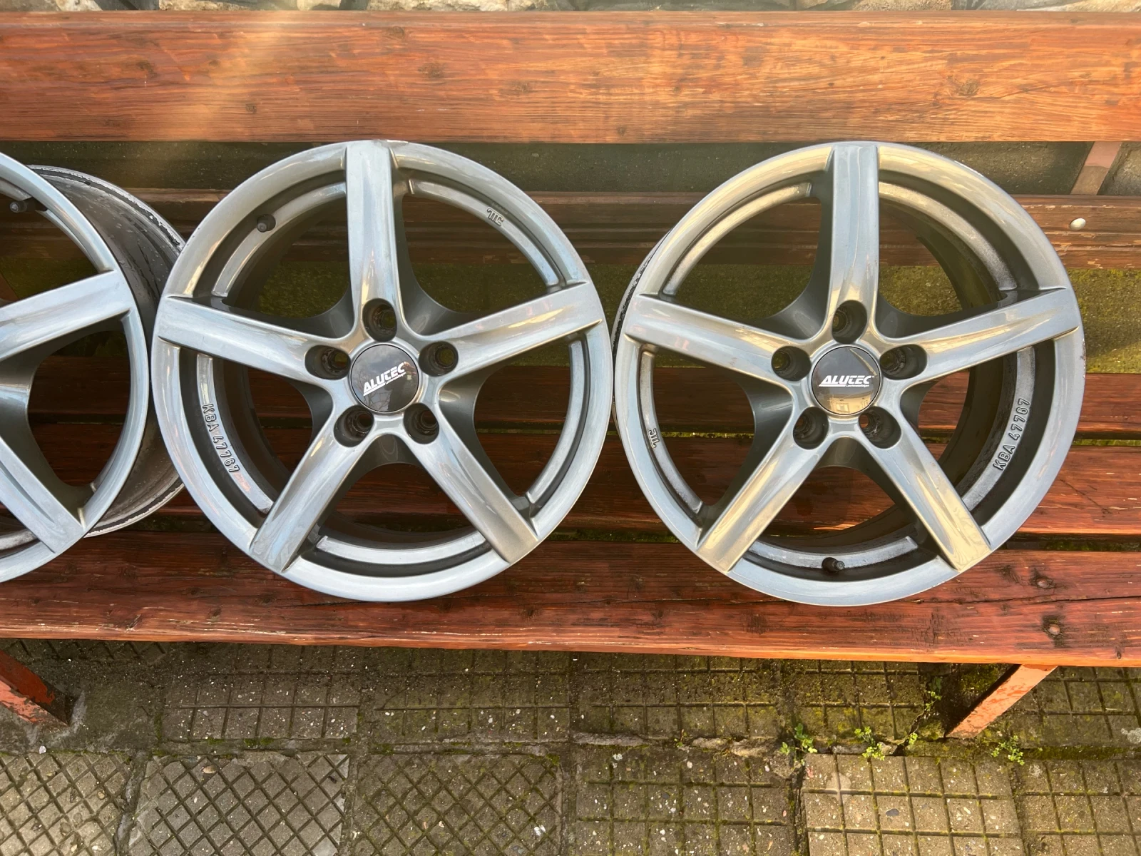 Джанти, снимка 2 - Гуми и джанти - 54093482