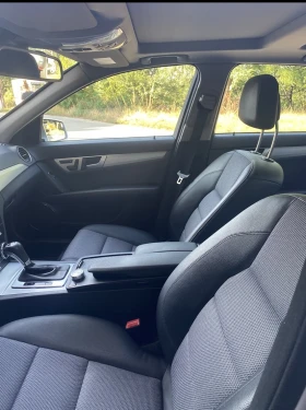Mercedes-Benz C 300, снимка 4