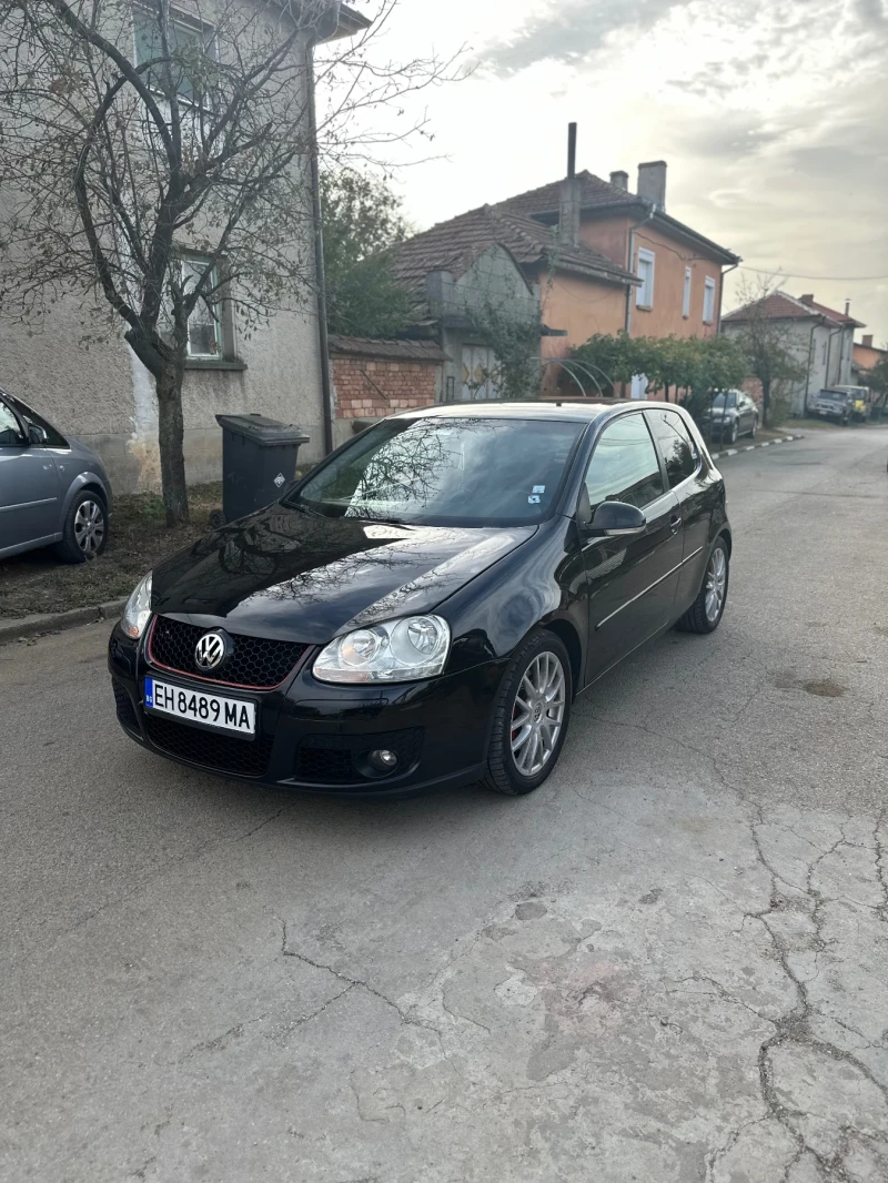 VW Golf V, снимка 1 - Автомобили и джипове - 47001569