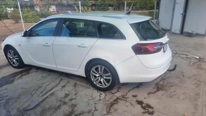 Opel Insignia, снимка 10 - Автомобили и джипове - 47488201