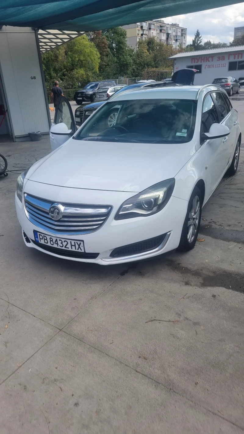 Opel Insignia, снимка 1 - Автомобили и джипове - 47488201