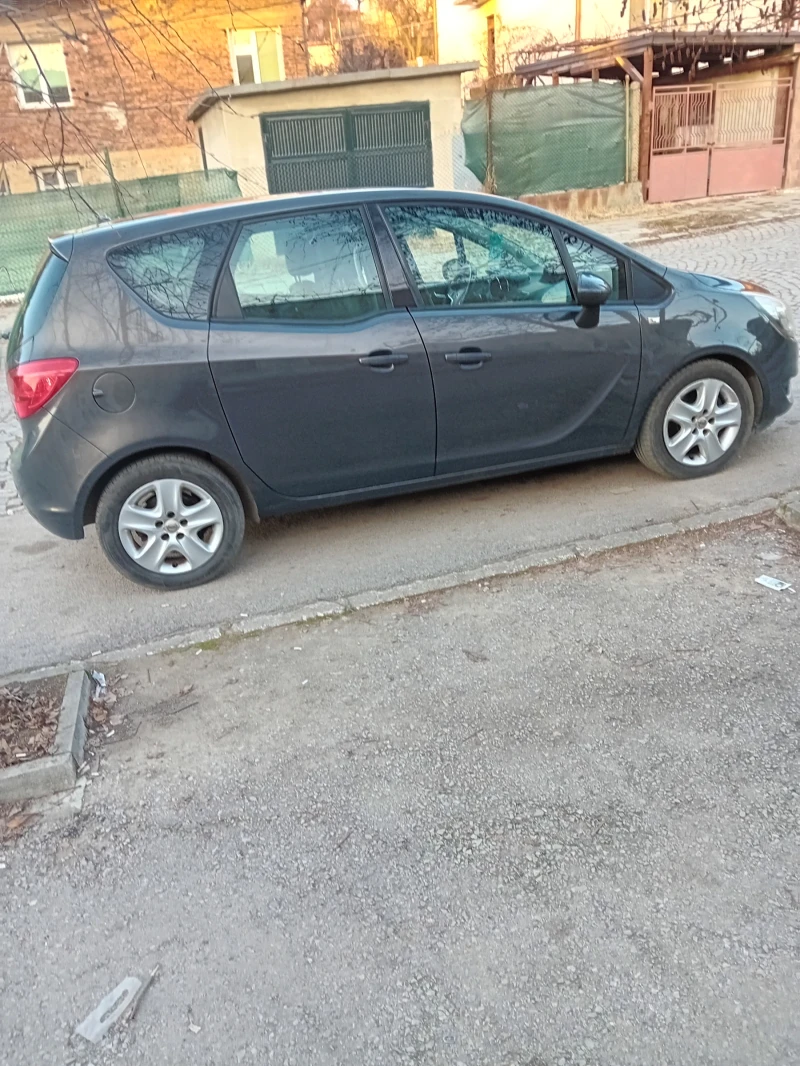 Opel Meriva, снимка 4 - Автомобили и джипове - 49205496