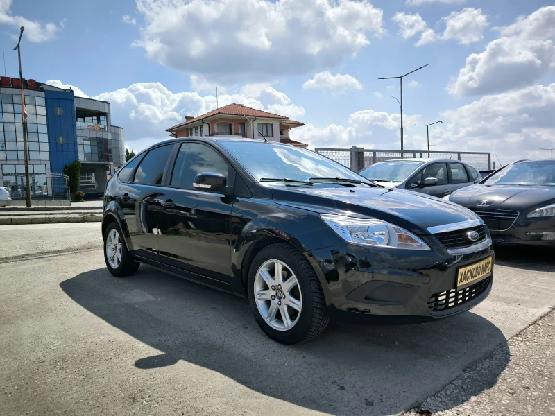 Ford Focus 1.8i, снимка 3 - Автомобили и джипове - 49818456