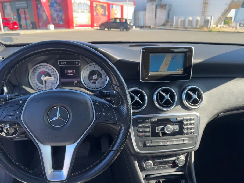 Mercedes-Benz A 200 d AMG-Line 4Matic, снимка 8 - Автомобили и джипове - 51679486