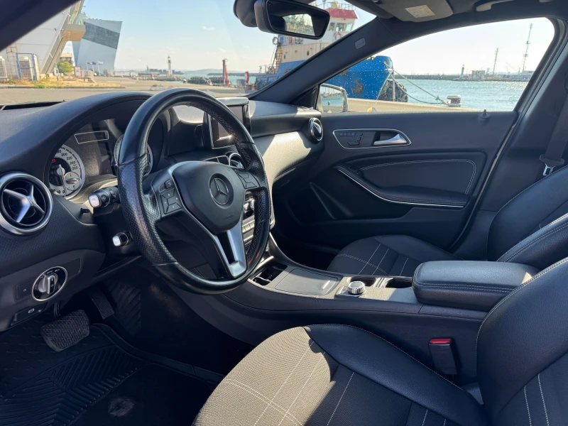 Mercedes-Benz A 200 d AMG-Line 4Matic, снимка 6 - Автомобили и джипове - 51679486