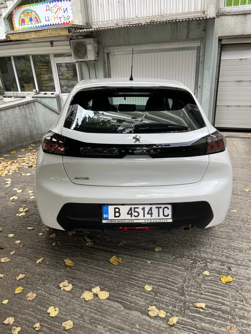 Peugeot 208, снимка 8 - Автомобили и джипове - 52068452