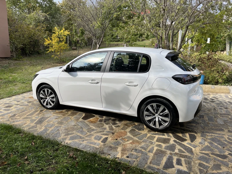 Peugeot 208, снимка 3 - Автомобили и джипове - 52068452