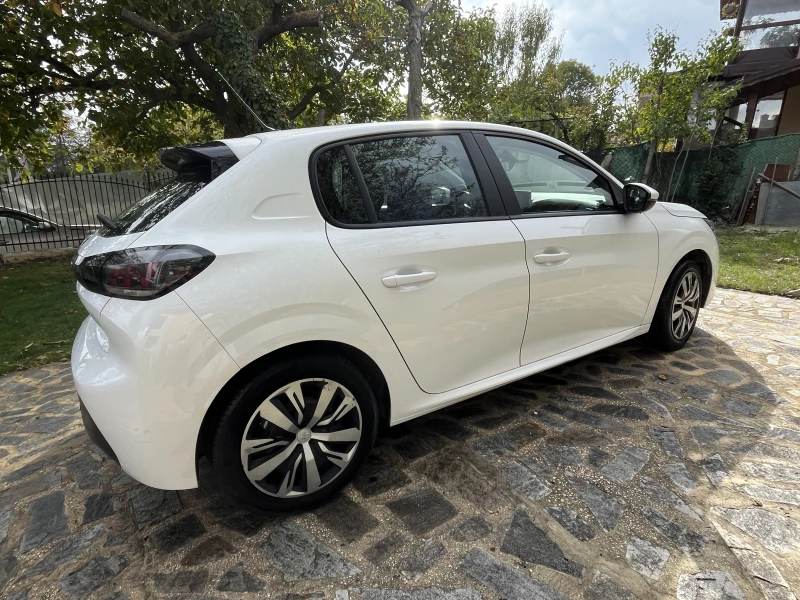 Peugeot 208, снимка 5 - Автомобили и джипове - 52068452