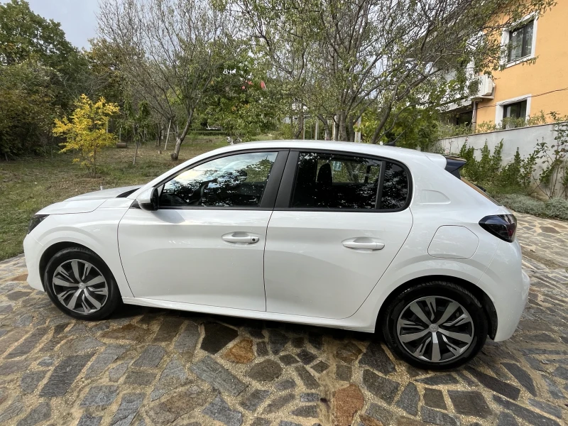 Peugeot 208, снимка 6 - Автомобили и джипове - 52068452