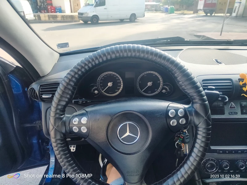 Mercedes-Benz C 220, снимка 8 - Автомобили и джипове - 52188205