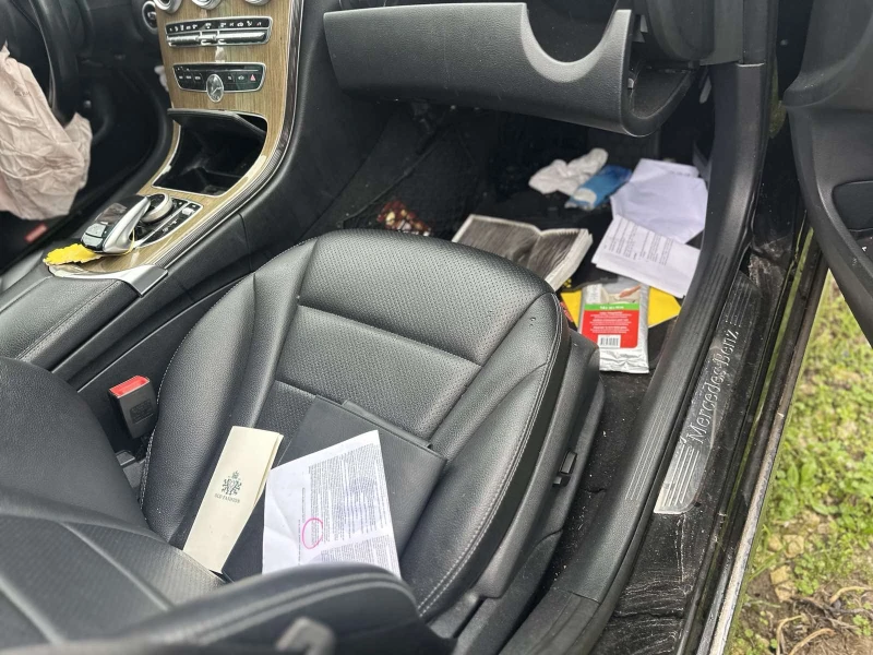 Mercedes-Benz C 220 Без челния удар, снимка 3 - Автомобили и джипове - 52695330