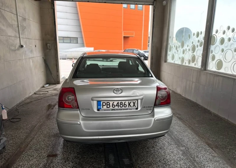 Toyota Avensis, снимка 3 - Автомобили и джипове - 52897756