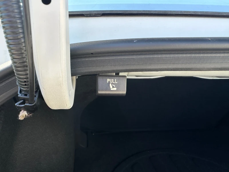 Hyundai Elantra 43000км!!!, снимка 7 - Автомобили и джипове - 53174600