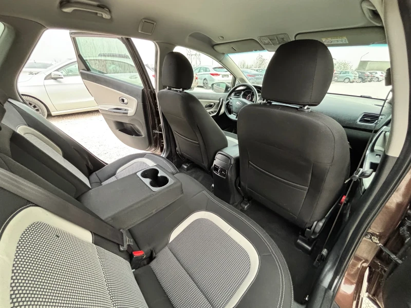 Kia Ceed 1.4CRDI/ПОДГРЕВ/КАМЕРА/FULL, снимка 8 - Автомобили и джипове - 53179641