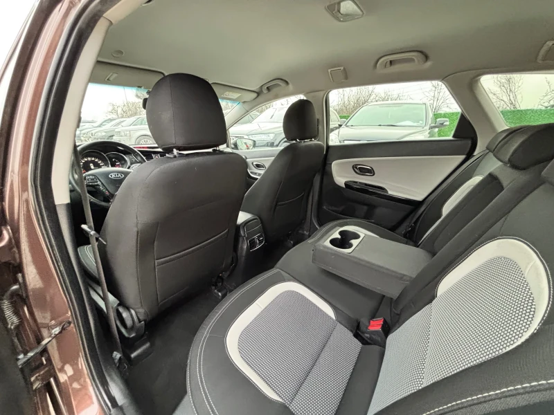 Kia Ceed 1.4CRDI/ПОДГРЕВ/КАМЕРА/FULL, снимка 7 - Автомобили и джипове - 53179641
