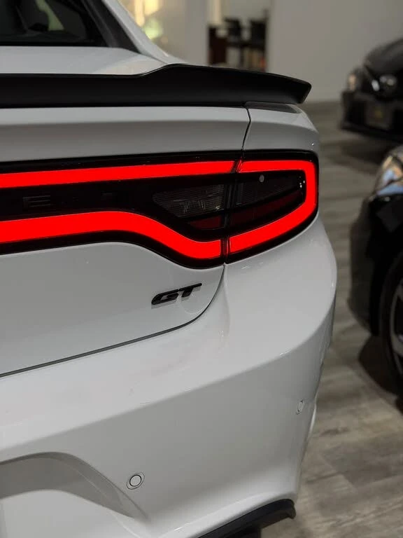 Dodge Charger * АВТО КРЕДИТ* ЦЕНА ДО БГ * СЕРВИЗНА ИСТОРИЯ *  - изображение 7