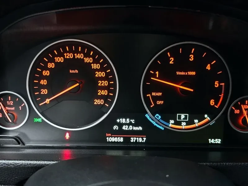 BMW 320 d, снимка 8 - Автомобили и джипове - 54592572