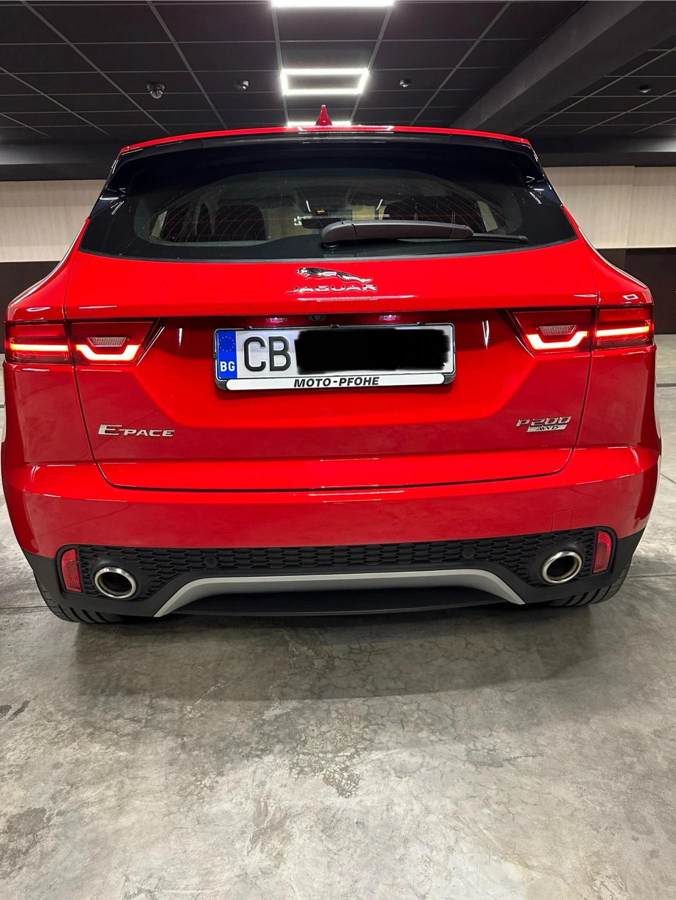 Jaguar E-pace SE AWD - изображение 5