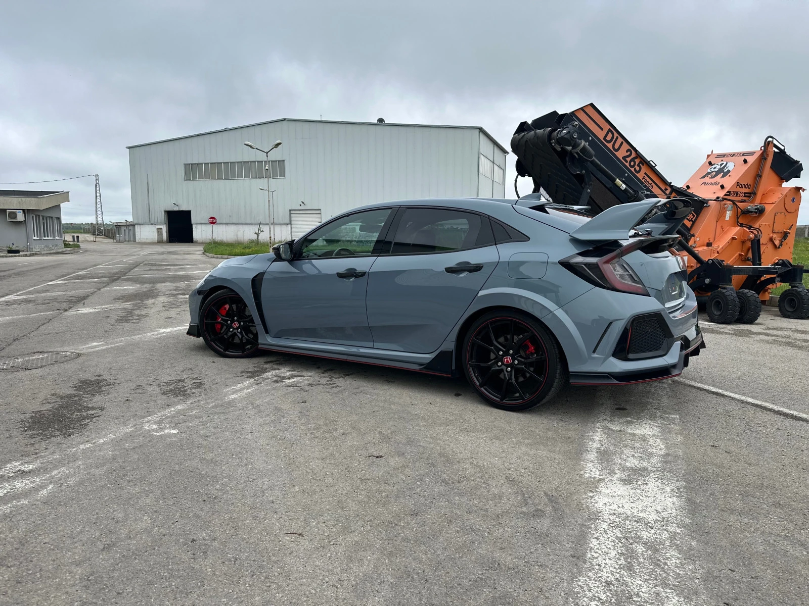 Honda Civic Type R FK8 - изображение 4