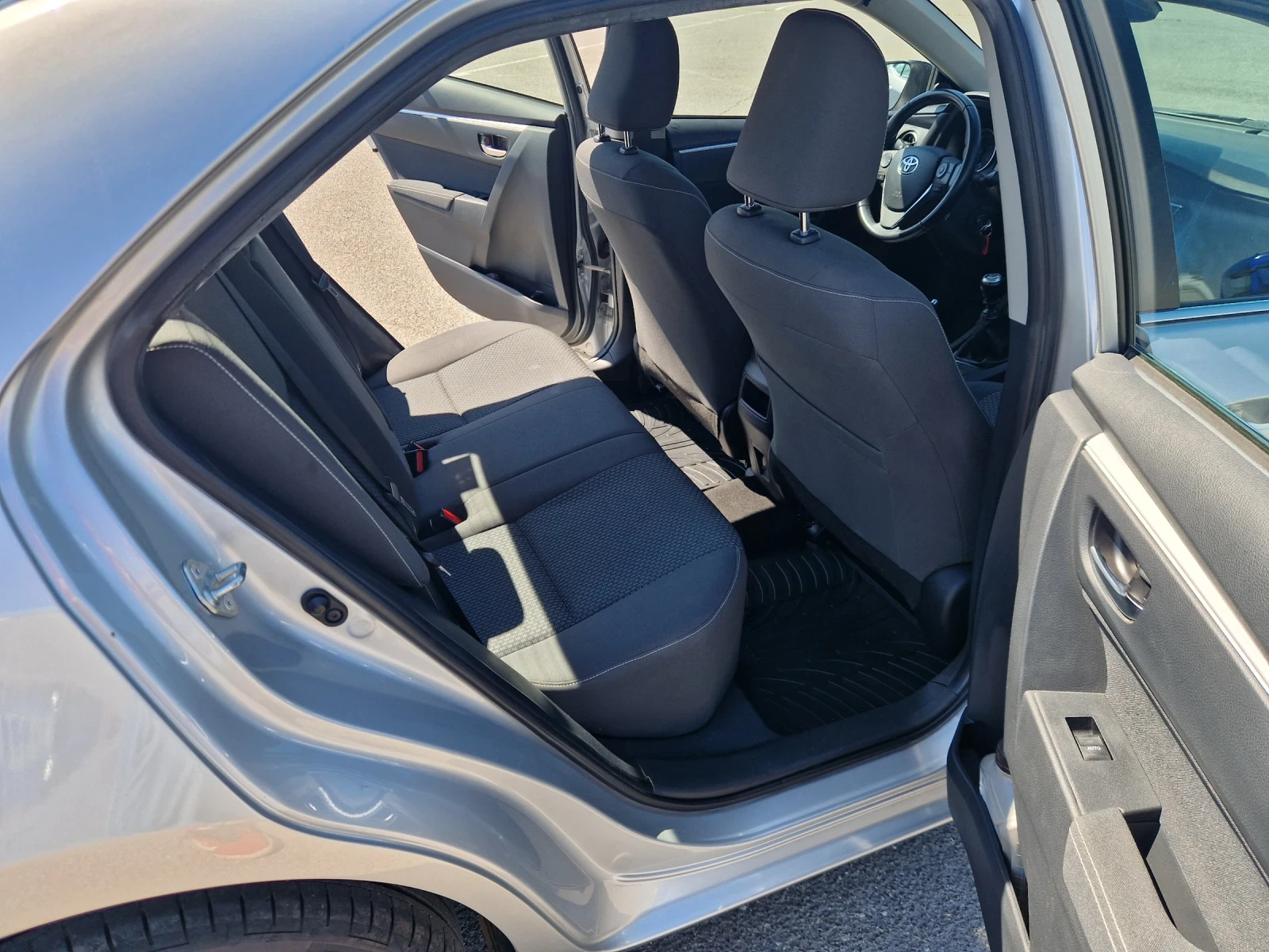 Toyota Corolla 1.4 D4D - изображение 10